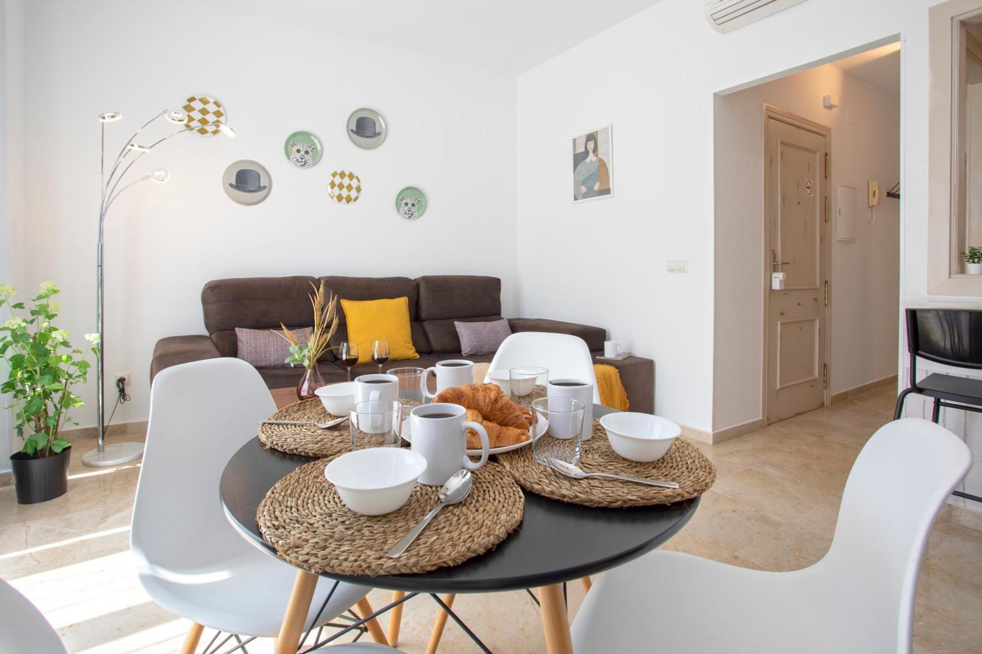 Precioso Apartamento En Pleno Centro By Rent Me Málaga Kültér fotó